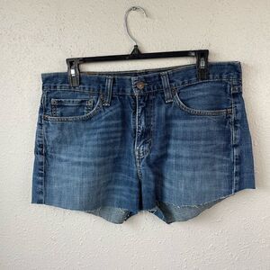 Levi’s Denim 514 Cut Off Shorts EUC